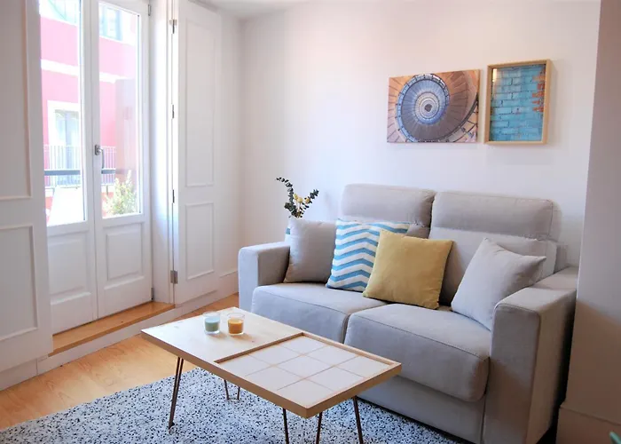 Almada Prime - Live In Apartmán Porto