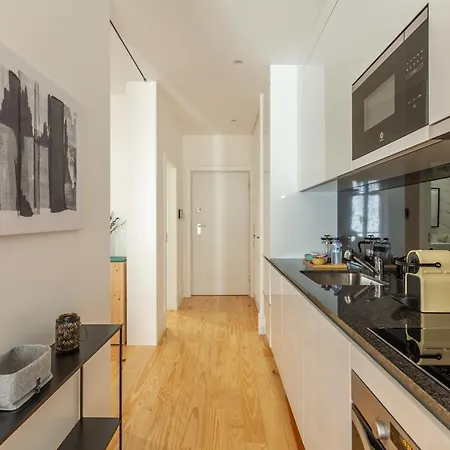 Almada Prime - Live In Oporto