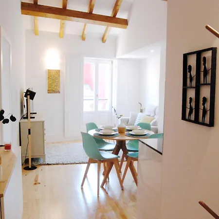 Almada Prime - Live In Apartamento