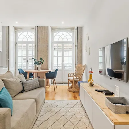 Apartamento Almada Prime - Live In