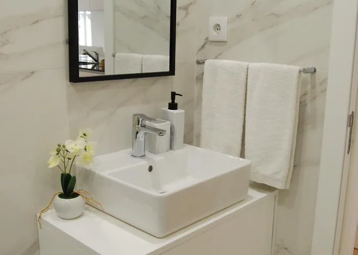 Almada Prime - Live In Lejlighed *