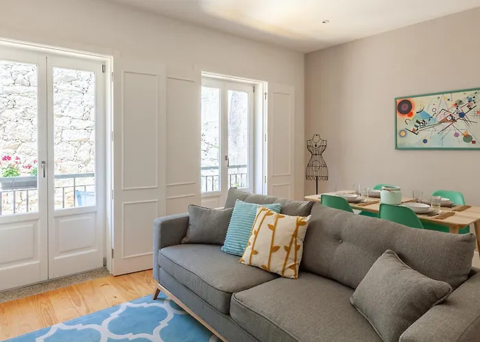 Almada Prime - Live In Apartman