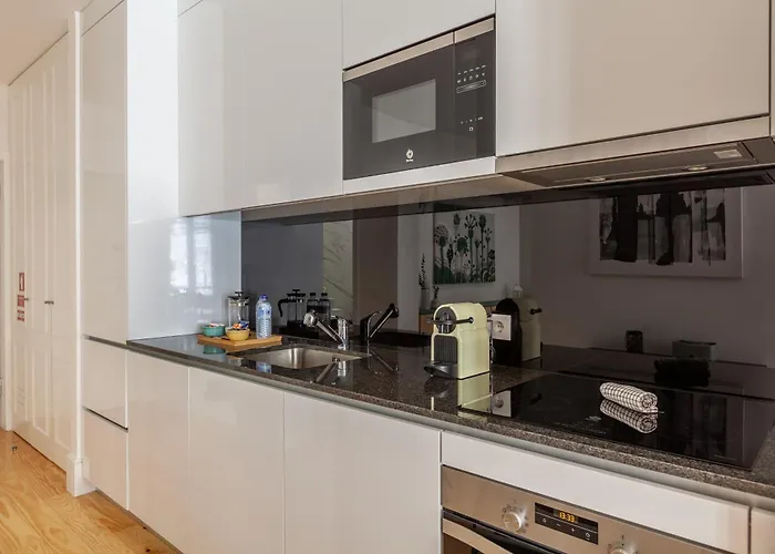 Almada Prime - Live In *