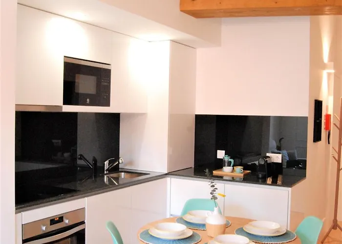 Almada Prime - Live In Apartman *