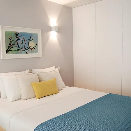 Almada Prime - Live In Apartment *