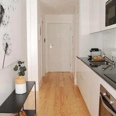 Almada Prime - Live In * Porto