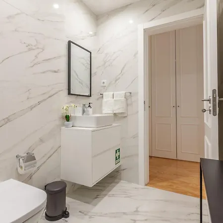 Almada Prime - Live In