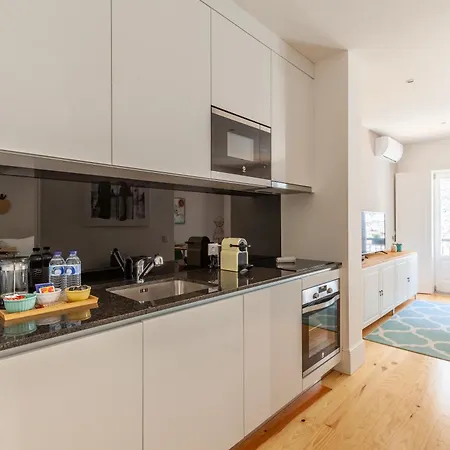 Almada Prime - Live In Apartament Porto